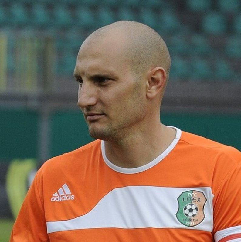Небойша Йеленкович